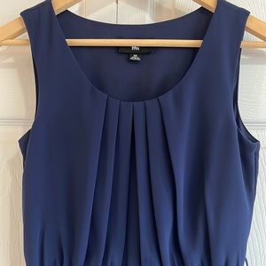 🌞Classic Navy Blue Dress. Easy to style up or down🌞